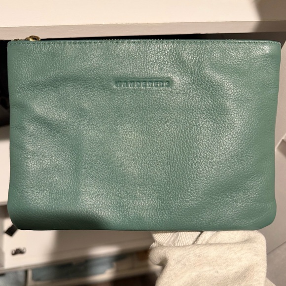 The Saint-Tropez Green Cosmetic Bag - Picture 5 of 7